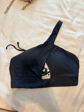 Maaji One-Shoulder Bikini top black large like new